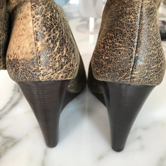 Michael Kors soft ankle boots - Picture 5 of 6